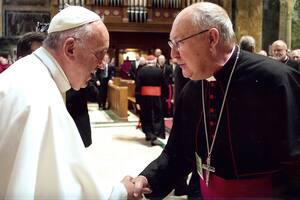 Las revelaciones de un cardenal de confianza del Papa sobre su salud y los rumores de renuncia