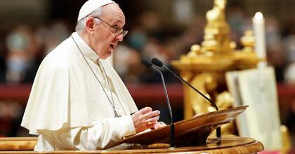 El Papa Francisco dio la homilía en la misa de fin de año en el Vaticano, pero no ofició la ceremonia, que era lo que se esperaba