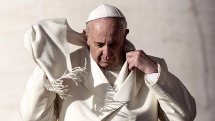 Preocupación por la seguridad de Francisco, que condenó el ataque