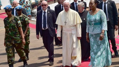 El papa Francisco junto a Catherine Samba Panza