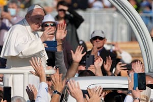 El Papa cerró su gira por el corazón de Europa con una misa multitudinaria