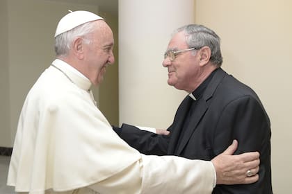 El papa Francisco se encontró con el monseñor Ojea en el Vaticano