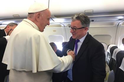 Durante el vuelo papal hacia Suecia, en 2016.