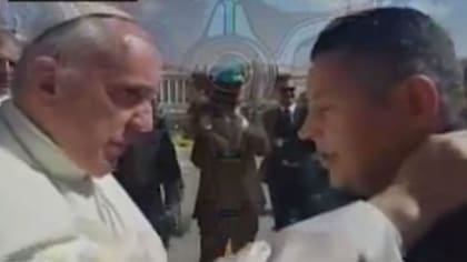 El Papa junto al intendente Menéndez, en el Vaticano