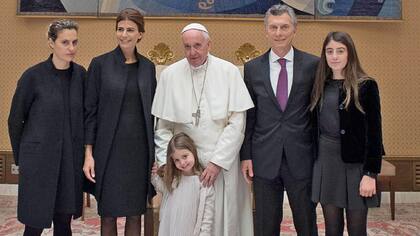 El Papa Recibió a Macri y a su familia
