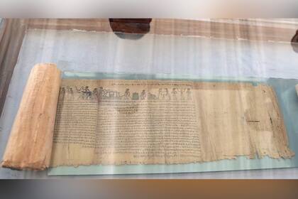 El papiro que encontraron midió 15 metros de longitud