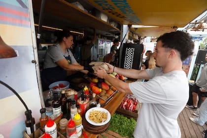 El parador de ruta Chapita ofrece licuados, sándwiches y jugos