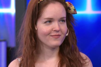 El parecido de la joven con Natalia Oreiro es casi incuestionable (Crédito: Captura de video eltrece)
