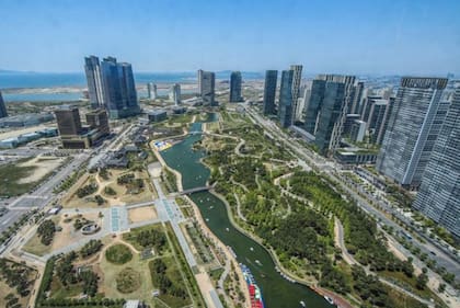 El parque central es protagonista en esta ciudad.