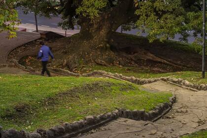 El Parque Lezama, la zona donde los historiadores sitúan al asentamiento de Santa María del Buen Ayre, que finalmente sucumbió ante la amenaza de los indígenas, el hambre y las enfermedades