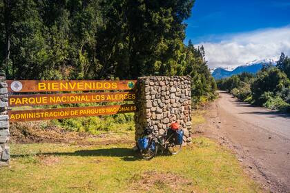 El parque tiene tres accesos: la Portada Norte, la Portada Centro y la Portada Sur