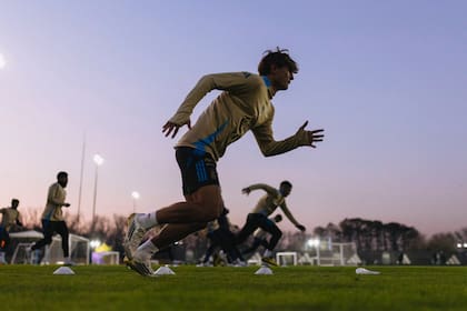 El partido contra Colombia no afectará el pase al Mundial 2026 de Argentina, que es líder de la clasificatoria.