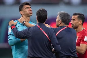 El partido de Inglaterra contra Irán duró la increíble cifra de 117 minutos y 16 segundos, a raíz de la lesión que sufrió el jugador iraní Alireza Beiranvand.