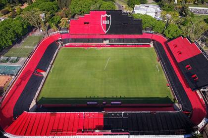 El partido homenaje a Maxi Rodríguez se disputará en el estadio Marcelo Bielsa de Rosario