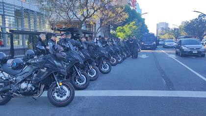 El partido se demoró más de 40 minutos. Foto: SAME