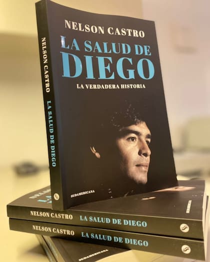 El pasado 2 de noviembre Nelson Castro lanzó su nuevo libro, basado en la salud de Diego Armando Maradona