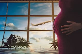 Alarma en el JFK de NY: pasajera dio a luz antes de aterrizar