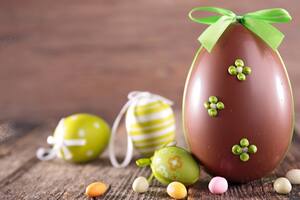 El paso a paso para poner WhatsApp en "modo Pascua"