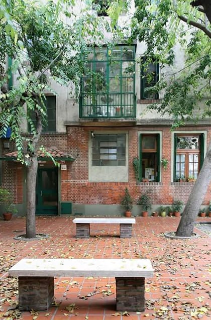 El patio compartido está pensado como lugar de encuentro entre vecinos