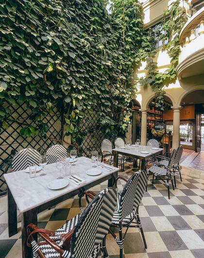 El patio de La Malbequería, un lugar idílico para reunirse. Archivo La Nación.