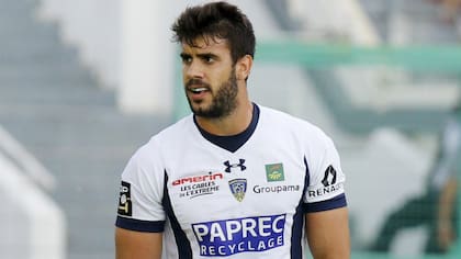 El Pato Fernández Fiant, con la camiseta de Clermont