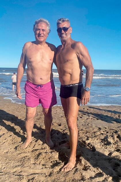 El Pato Fillol y Goyco se encontraron en Pinamar y lo celebraron con una instantánea.