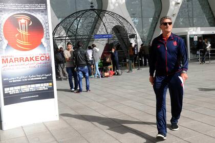 El Patón Bauza en su llegada a Marruecos