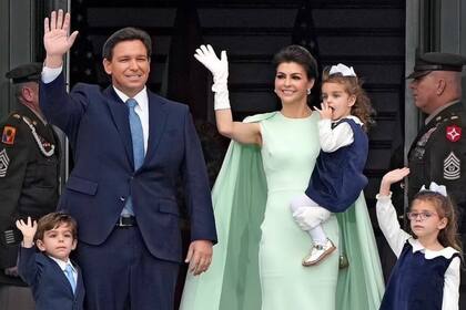 El patrimonio de Ron DeSantis asciende a US$1.773.157,90