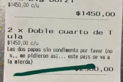 El pedido especial que hizo el cliente de la hamburguesería le mereció una exagerada frase: "Este país se va a la m..."