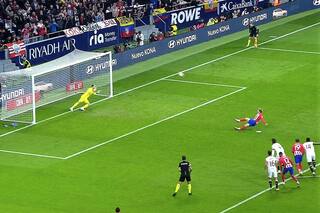 El increíble penal errado de Griezmann y la jugada de salón de Correa que le dio el triunfo a Atlético de Madrid