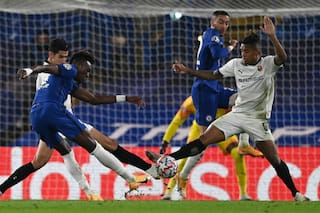 Manos: ¿Cambia el criterio? El pedido que la UEFA le hizo a la FIFA