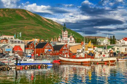 El pequeño pueblo de Húsavík, en el norte de Islandia, donde viven los protagonistas de la película