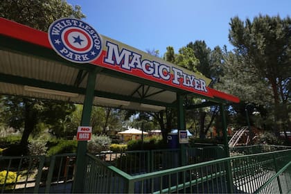 El pequeño tren nació en Beverly Park y llegó a Magic Mountain antes de 1971