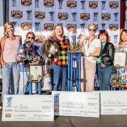 El pequinés Wild Thang y su dueña fueron acreedores de 5000 dólares tras ganar el concurso del perro más feo del mundo