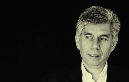 "El periodismo debe brindar contextos y capacidad de entender críticamente lo que está pasando", señala Daniel Coronell
