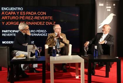 El periodismo, origen común de los dos novelistas