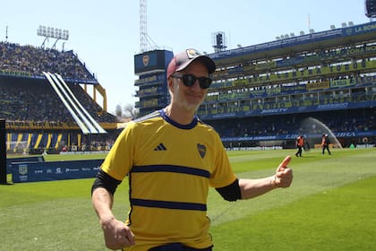 El periodista Andy Kusnetzoff, fiel seguidor de Boca Juniors, no se quiso perder el superclásico