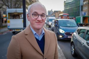 Respiré humo del tráfico para saber qué le hace la contaminación del aire a mi cuerpo