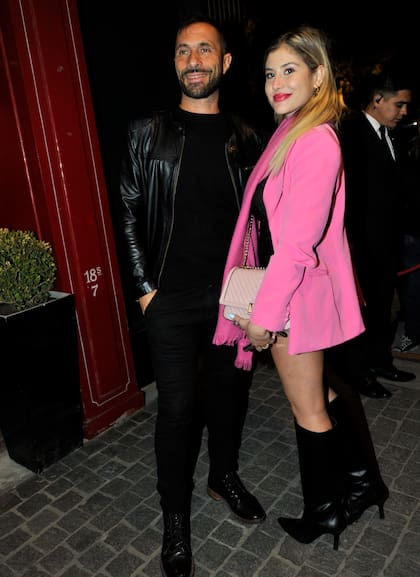 El periodista deportivo Martín Souto y su pareja disfrutaron de la fiesta