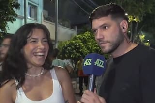 Un periodista entrevistó a una alemana afuera de la cancha de Argentinos Jrs. y tuvo un final inesperado