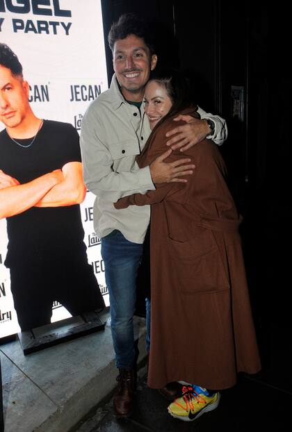El periodista Guido Zaffora junto a Connie Ansaldi