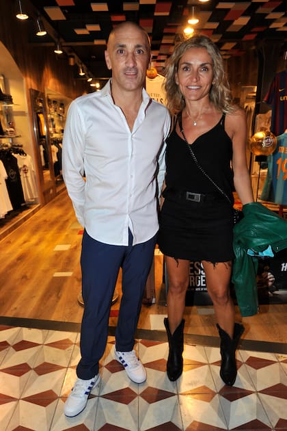 El periodista Rama Pantorotto y su esposa, presentes en el evento