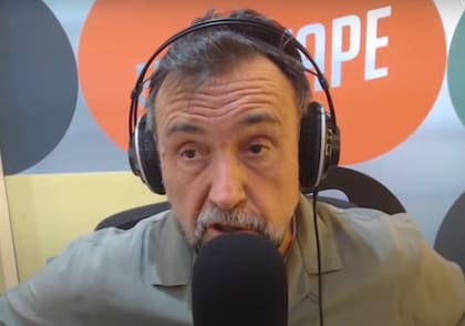 El periodista Roberto Navarro, en su programa de El Destape Radio