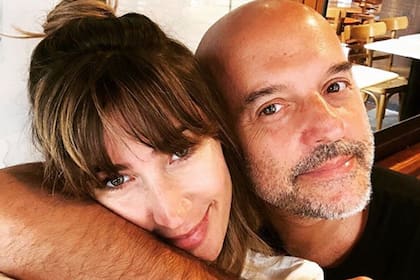 Guillermo López junto a su esposa, Nella Ghorghor: "Pedí que me dieran un segundo para despedirme de ella antes de entrar a la clínica"