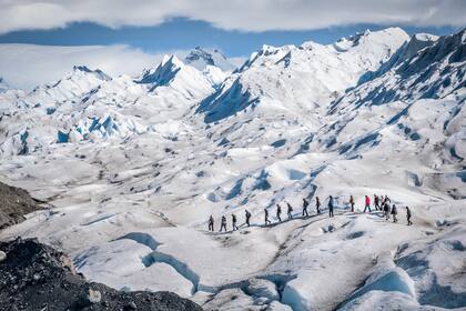 El Perito Moreno, uno de los pocos glaciares en el mundo sobre el que se hacen caminatas guiadas