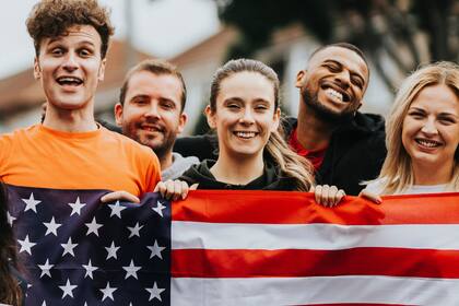 El permiso de permanencia temporal le permite a una persona que de otra manera resulta inadmisible o inelegible para ser admitido a Estados Unidos