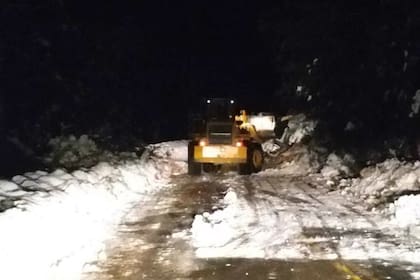 El personal de vialidad continuará sus trabajos de despeje por la noche
