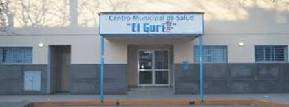 El personal médico de guardia inició maniobras de reanimación cardiopulmonar (RCP) pero no pudieron restablecer sus signos vitales y falleció a causa de un paro cardiorrespiratorio.