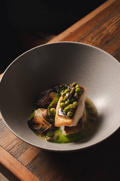 El pescado fresco es pilar entre los ingredientes: suelen tener besugo, chernia o lenguado