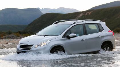EL Peugeot 2008 no desentona en ningún terreno